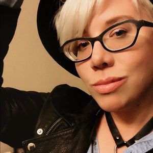 Meet your Posher, Taylor